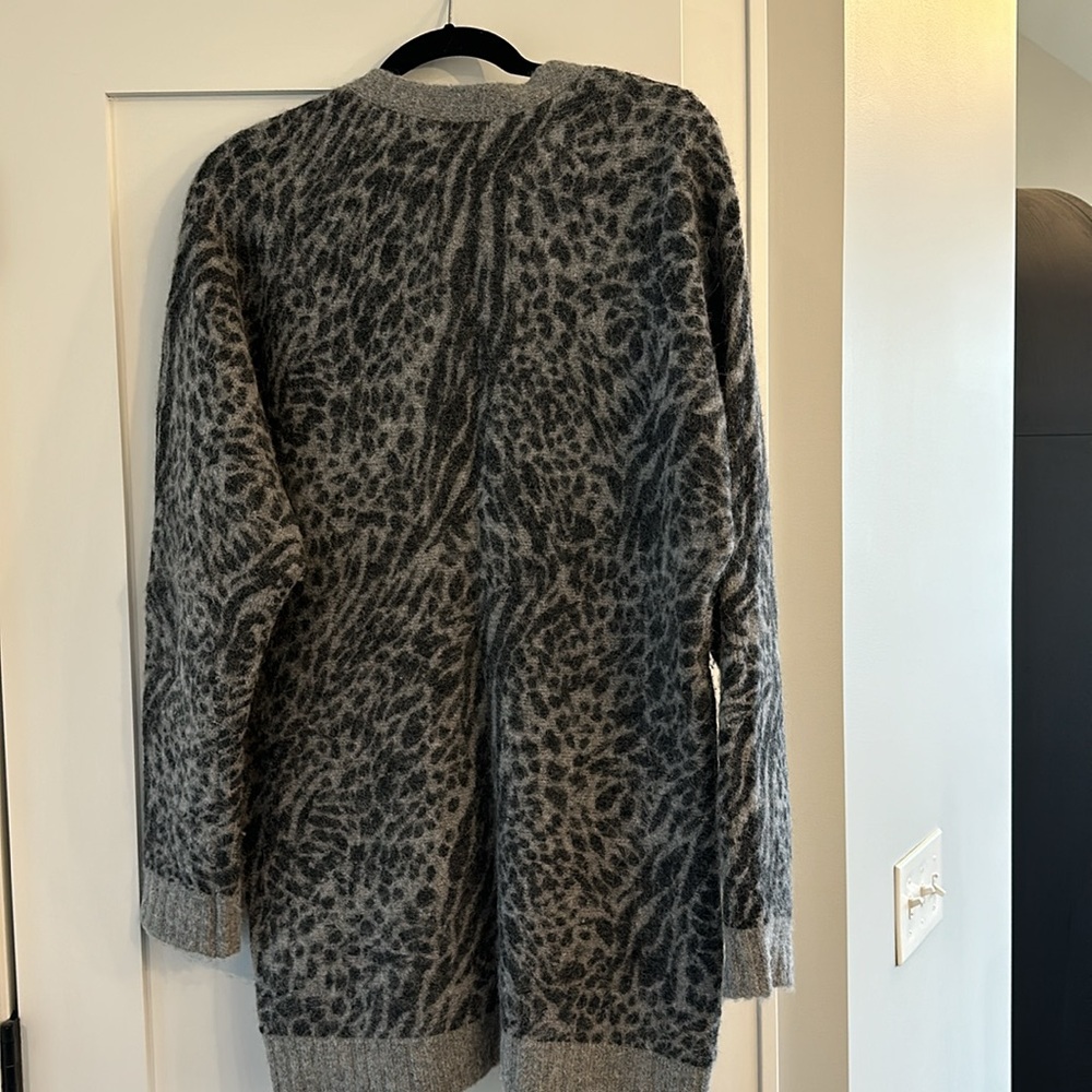 Rails Gray And Black Leopard Print Cardigan, Size… - image 2